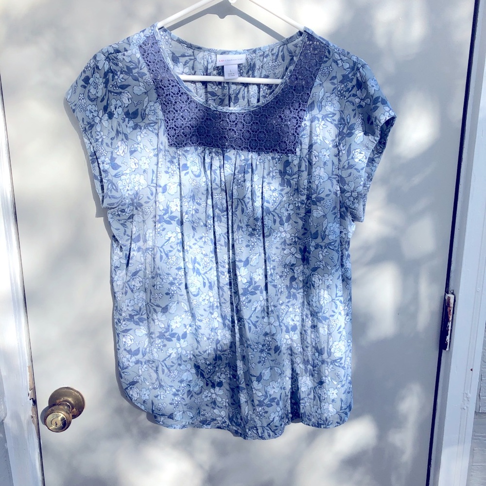 Liz Claiborne blouse, Large